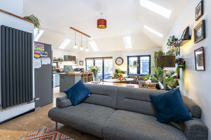 Photo 8- click for photo gallery